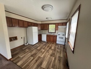 586 Hutchens Rd in Martin, TN - Building Photo - Building Photo