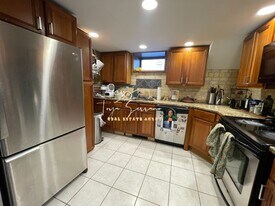 22 Sussex St in Boston, MA - Building Photo