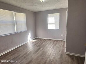 2604 Larsen Rd in Jacksonville, FL - Building Photo - Building Photo