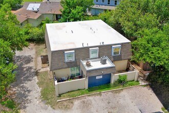 5002 Blue Spruce Cir in Austin, TX - Building Photo - Building Photo