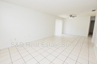 4745 Dimbath Dr in Lakeland, FL - Building Photo - Building Photo