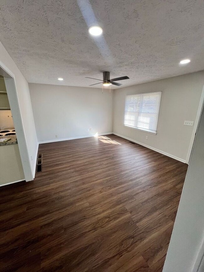 4431 Bryant Dr SW in Lilburn, GA - Building Photo - Building Photo