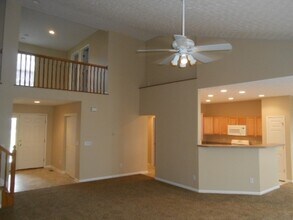 942 Mahle Dr in Reynoldsburg, OH - Building Photo - Building Photo