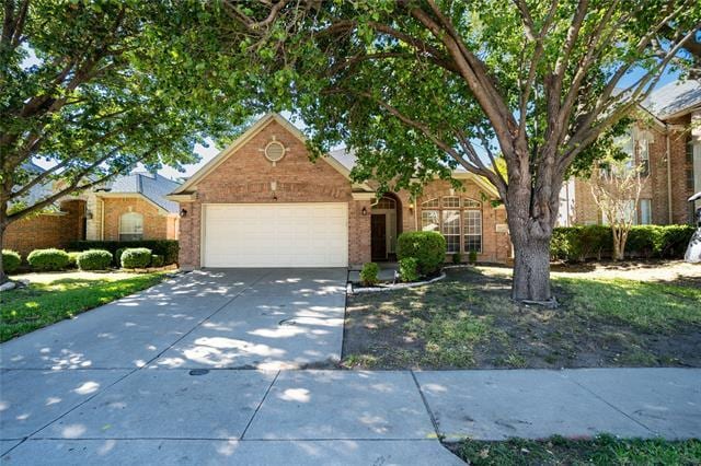 18667 Gibbons Dr in Dallas, TX - Building Photo - Building Photo