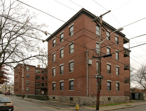 52 Dow St in Salem, MA - Foto de edificio - Building Photo