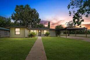 6527 Beekman Rd in Houston, TX - Building Photo