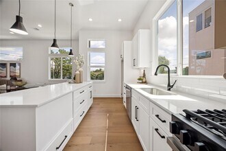 2810 Mills St in Houston, TX - Building Photo - Building Photo