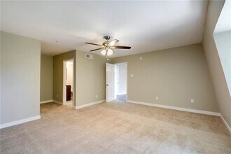 7204 Twin Crest Dr in Austin, TX - Building Photo - Building Photo