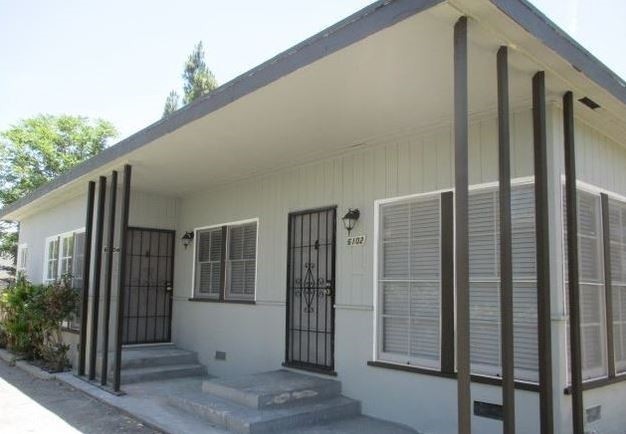 6102 Colfax Ave in North Hollywood, CA - Building Photo - Building Photo