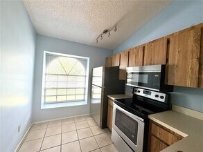 3700 Cuernavaca Ct in Largo, FL - Building Photo - Building Photo