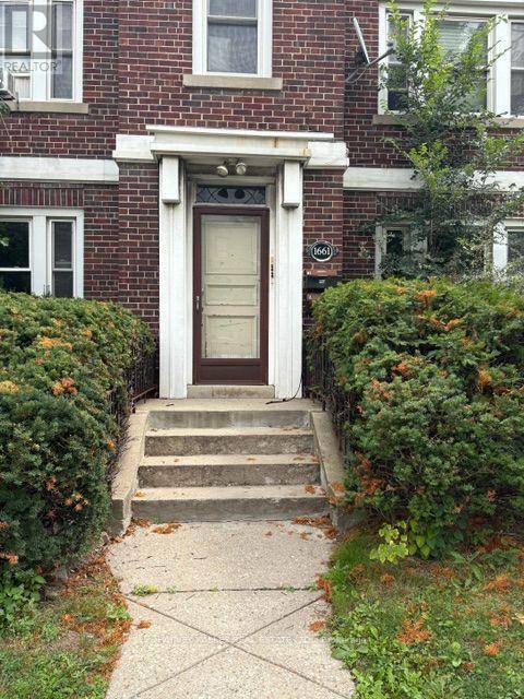 property at 1661 Bathurst St