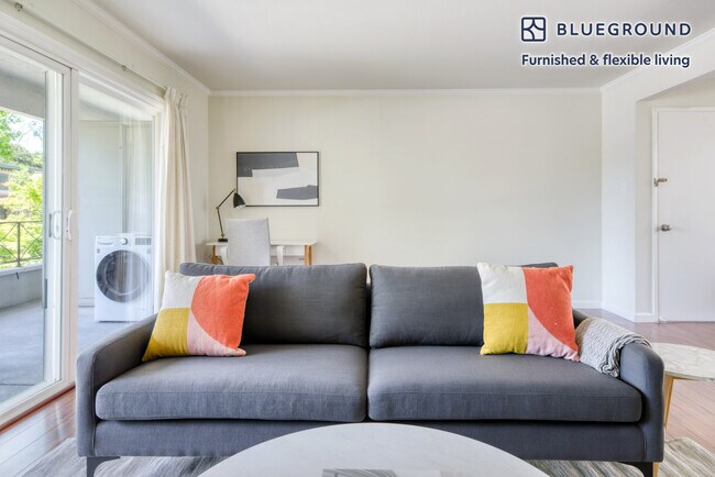 837 Cowper St in Palo Alto, CA - Building Photo - Building Photo