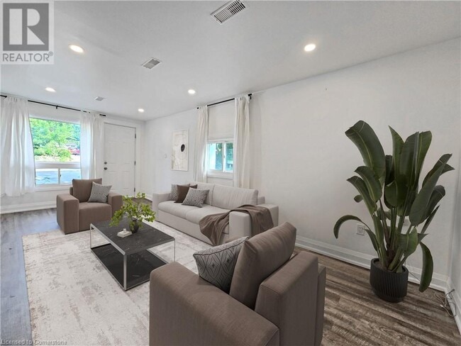property at 1 Robinson St N