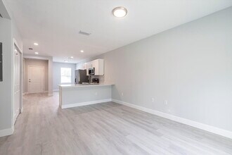 17072 Byron Ave in Port Charlotte, FL - Building Photo - Building Photo