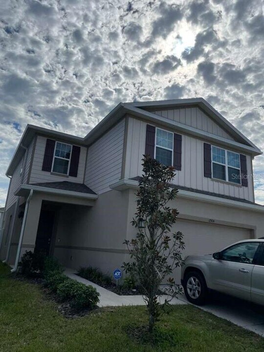 11904 Thorncrest Dr in Spring Hill, FL - Building Photo
