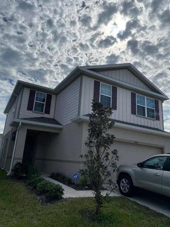 property at 11904 Thorncrest Dr