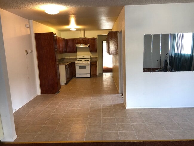 property at 1827 N Avenue 53