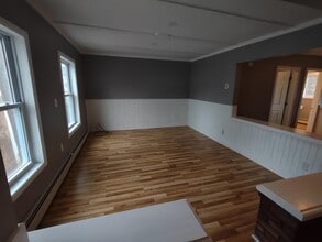 16 Factory St in Claremont, NH - Building Photo - Building Photo