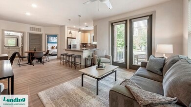 5025 Wembley Central Ln in Charlotte, NC - Foto de edificio - Building Photo