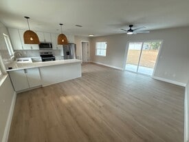 5351 E Hopp Ln in Inverness, FL - Building Photo