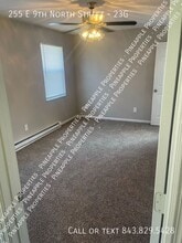 255 E 9th N St in Summerville, SC - Building Photo - Building Photo