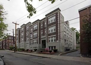 99-109 Brainerd Rd in Allston, MA - Foto de edificio - Building Photo
