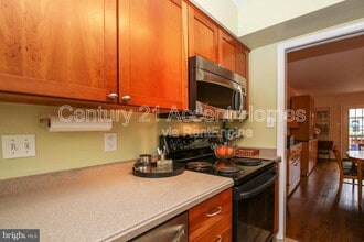 3009 20th Ct S in Arlington, VA - Building Photo - Building Photo