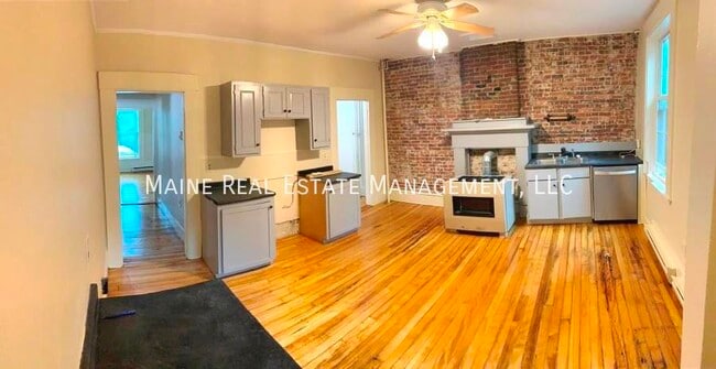 property at 3 Cushing St