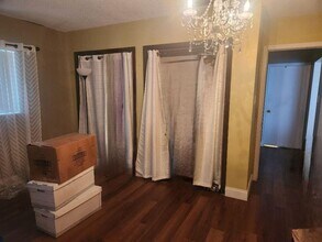 6717 NW 59th St in Tamarac, FL - Building Photo - Building Photo