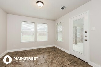 710 Lakeview Dr in Alvarado, TX - Building Photo - Building Photo
