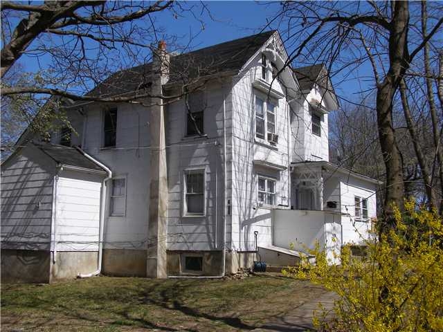 15 Myrtle Ave in Suffern, NY - Building Photo