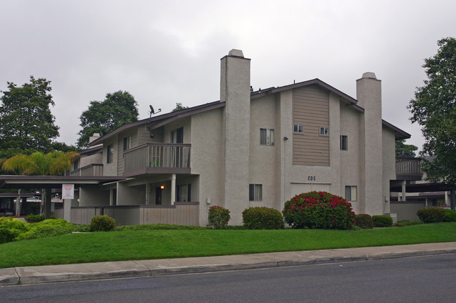 Westlake Gardens in San Marcos, CA - Foto de edificio - Building Photo