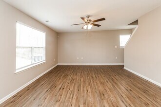 5015 Patricia Ann Ln in Charlotte, NC - Building Photo - Building Photo