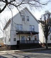 222 Seaman St in New Brunswick, NJ - Building Photo