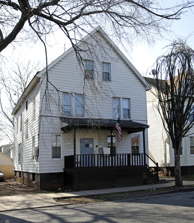 222 Seaman St in New Brunswick, NJ - Building Photo