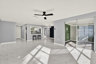 7902 Canna Dr in Port Richey, FL - Building Photo - Building Photo