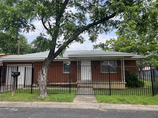 property at 416 N 12th St