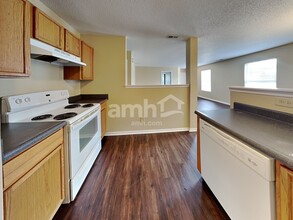 906 Brookstone Dr in Franklin, IN - Building Photo - Building Photo