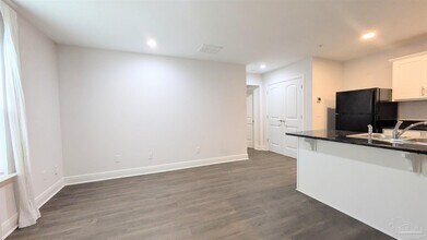 313 N Navy Blvd in Pensacola, FL - Building Photo - Building Photo