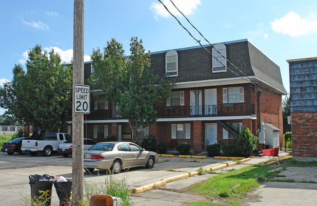 2813 Independence St in Metairie, LA - Building Photo - Building Photo