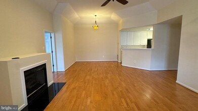 10715 Symphony Way in Columbia, MD - Building Photo - Building Photo