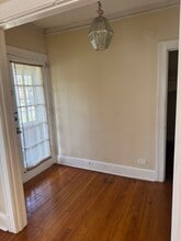 883 Farmington Ave in West Hartford, CT - Building Photo - Building Photo