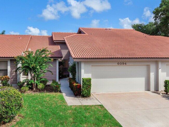 6094 Wilshire Blvd in Sarasota, FL - Building Photo - Building Photo