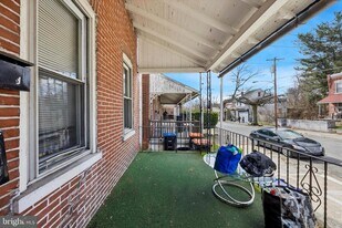 13 E 21st St in Chester, PA - Building Photo