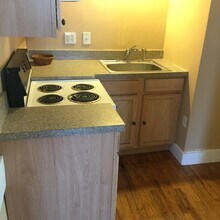 15 Seaver St in Stoughton, MA - Building Photo - Building Photo