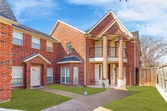 323 Maple St in Richardson, TX - Building Photo - Building Photo