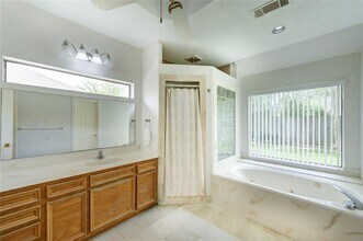 14323 Burgoyne Rd in Houston, TX - Building Photo - Building Photo