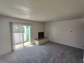 600 Reusens Rd, Unit E53 in Lynchburg, VA - Building Photo