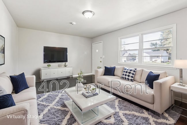 property at 3821 Saratoga St
