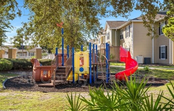 1114 Lighthouse Rd in Panama City Beach, FL - Foto de edificio - Building Photo